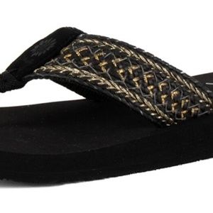 Yellowbox Fausto Flip Flops - Black - Size 8